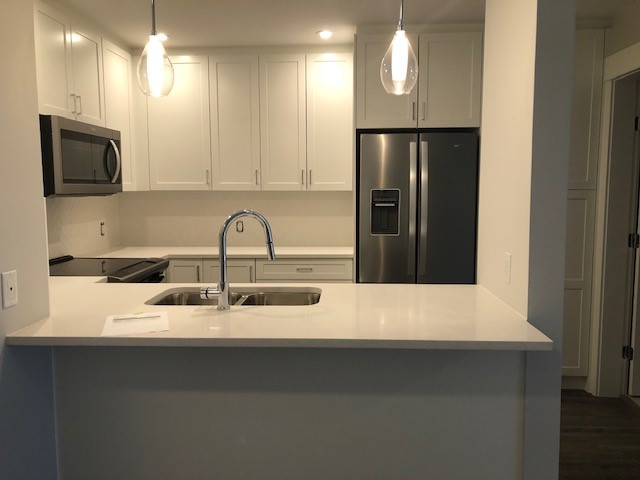 4316 - 2180 Kelly Avenue - 1